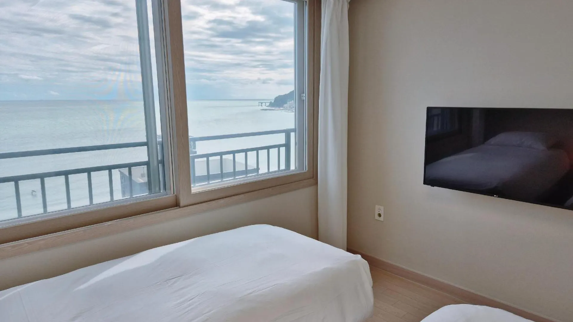 Hotel The First Ocean Songjeong Pusan