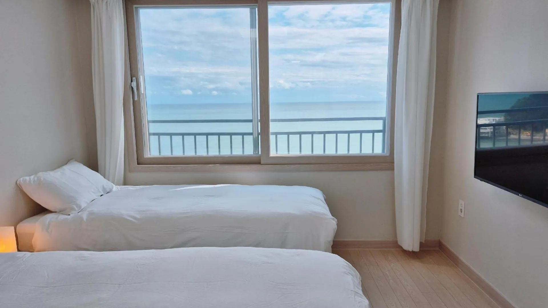 Hotel The First Ocean Songjeong Pusan