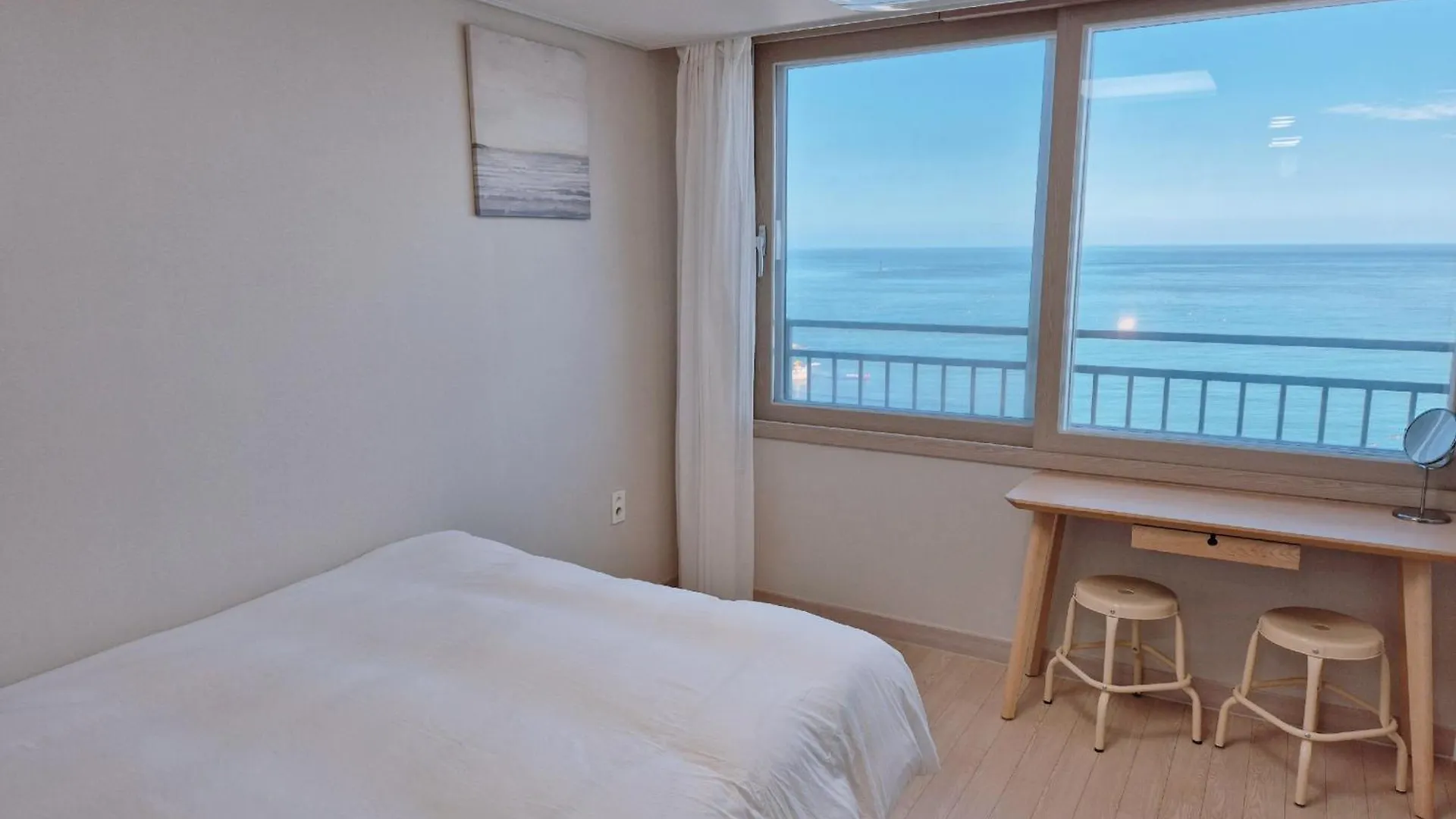 Hotel The First Ocean Songjeong Pusan 0*,