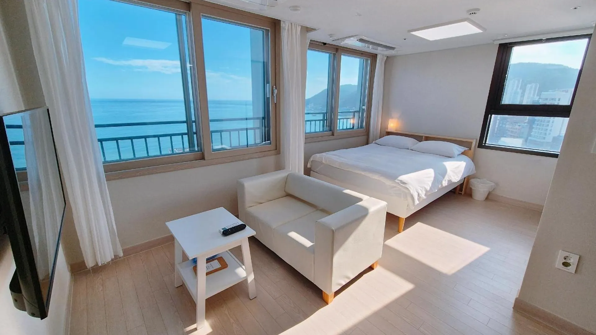 Hotel The First Ocean Songjeong Pusan 0*,  Jižní Korea
